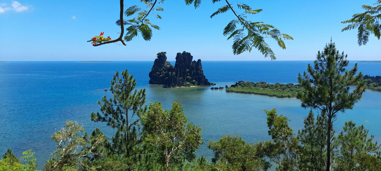 La "poule" (the "chick") in Hienghene, New Caledonia