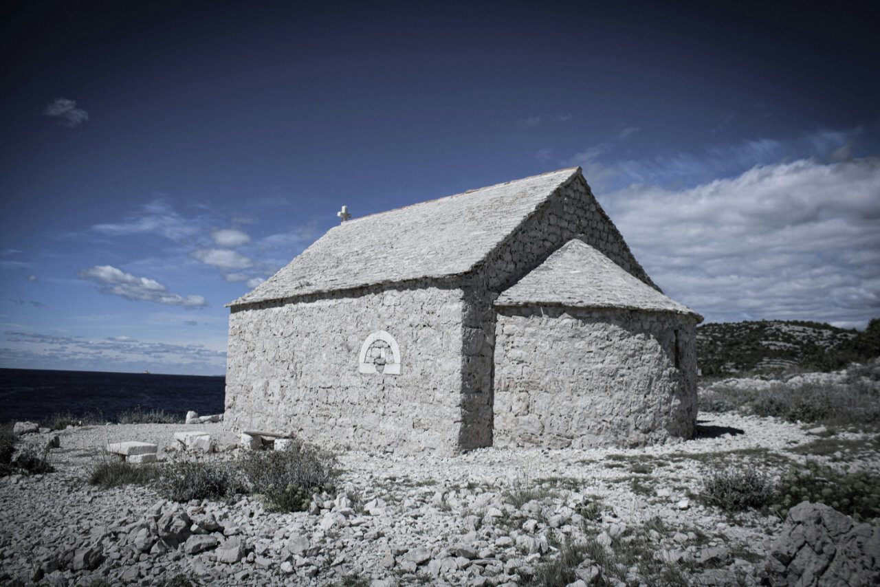 An old chapel in Ražanj, Croatia