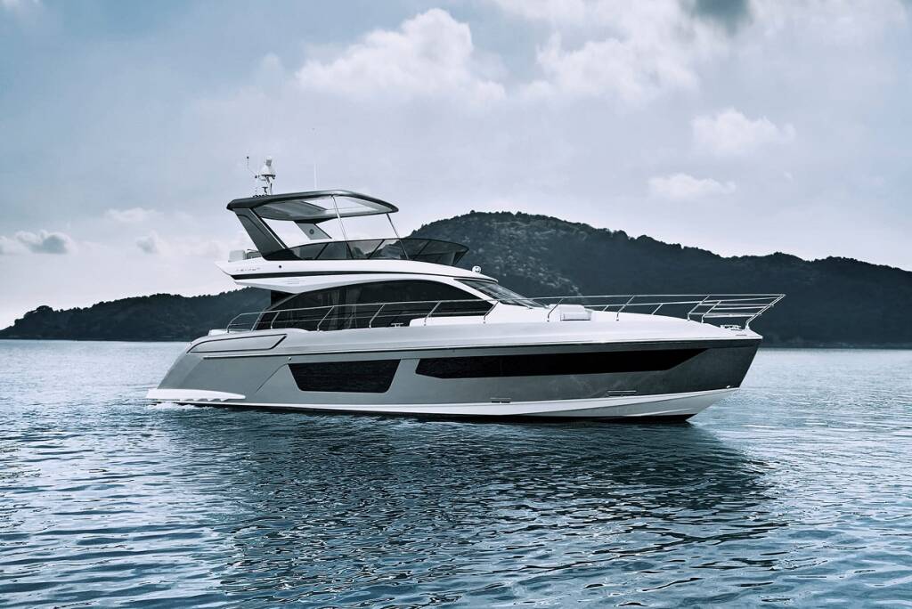 Azimut 53 White