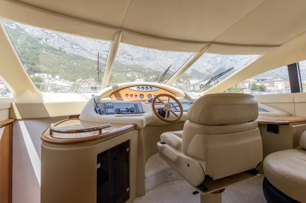 Azimut 62 Eos