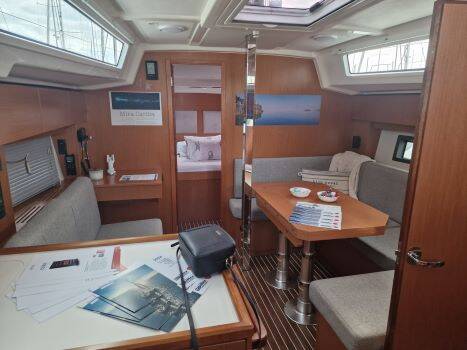 Bavaria C38 Papagena