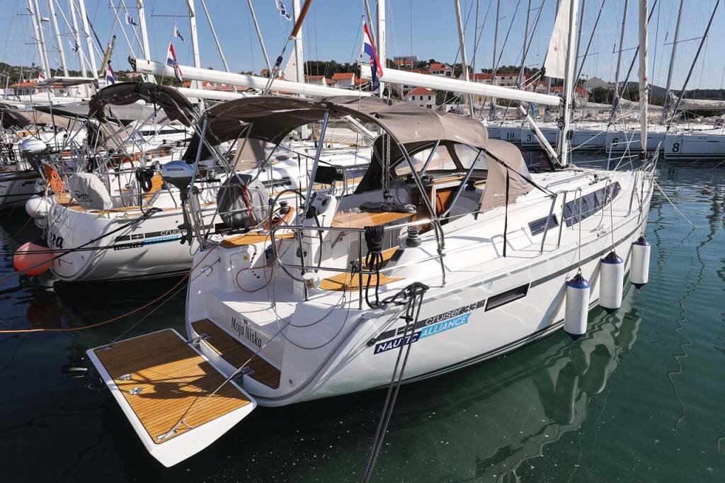 Bavaria Cruiser 33 Moja Niska