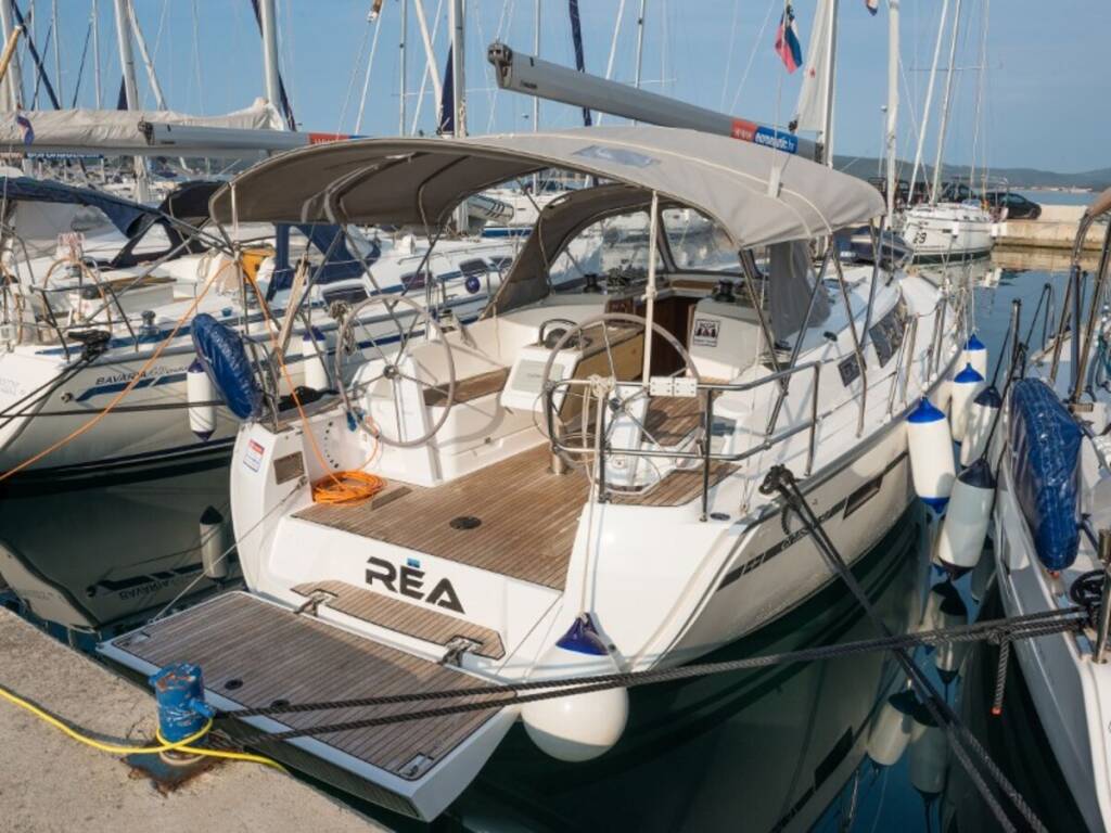 Bavaria Cruiser 37 Rea