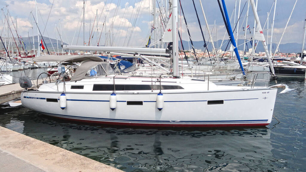 Bavaria Cruiser 37 Lirica