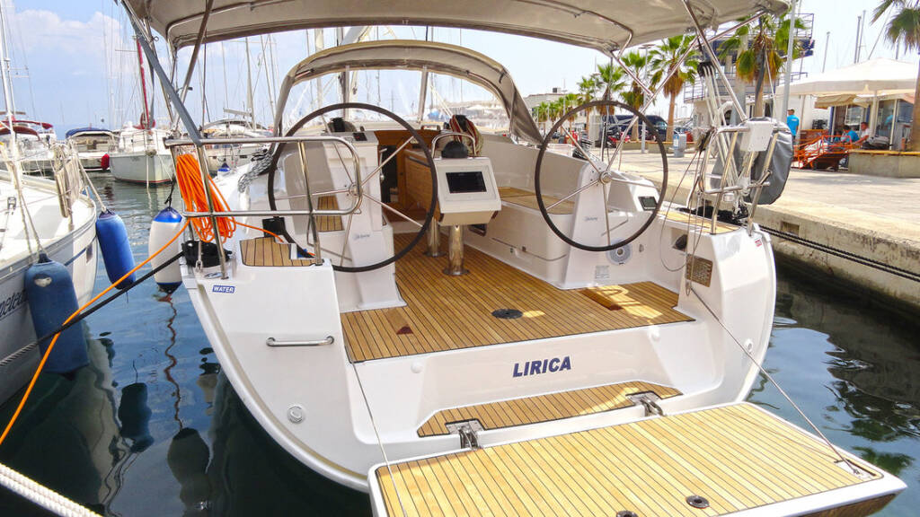 Bavaria Cruiser 37 Lirica