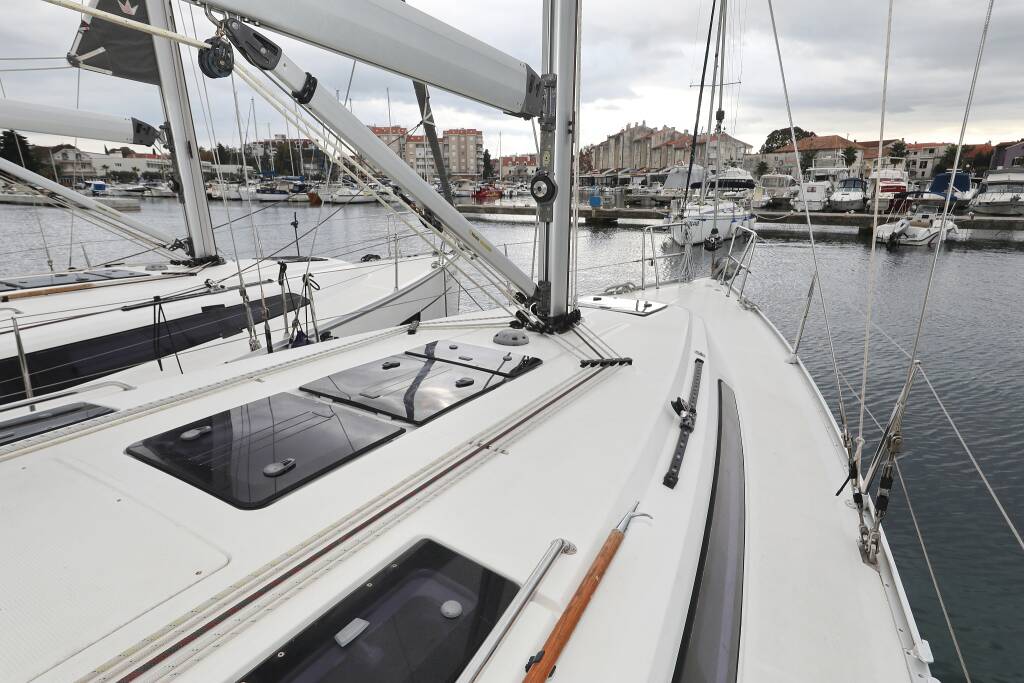 Bavaria Cruiser 37 Jazz Band