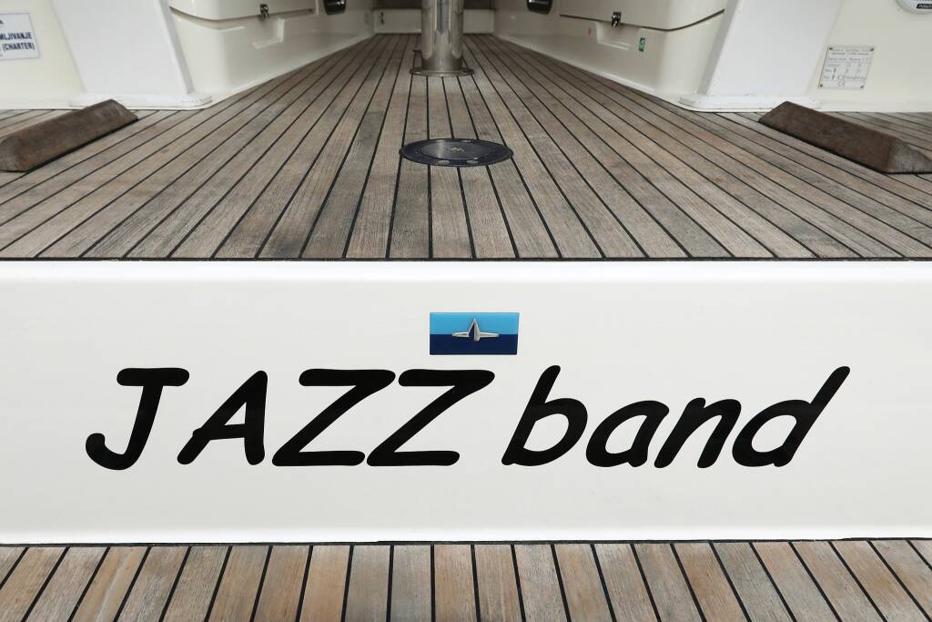 Bavaria Cruiser 37 Jazz Band