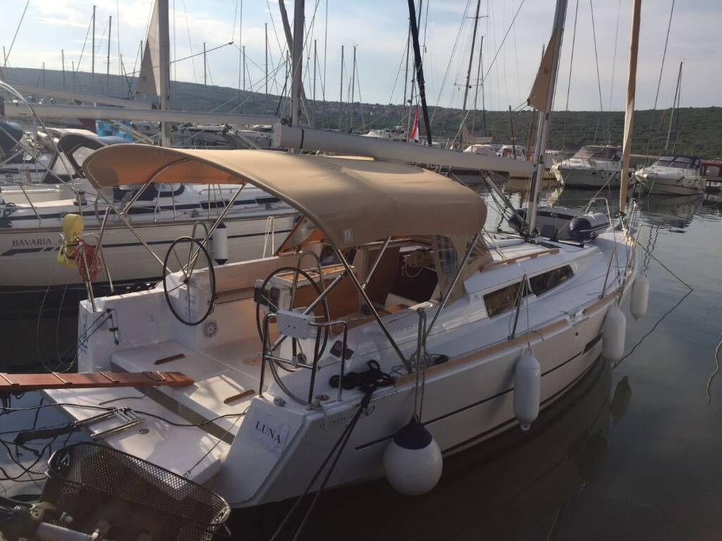 Dufour 350 GL Luna