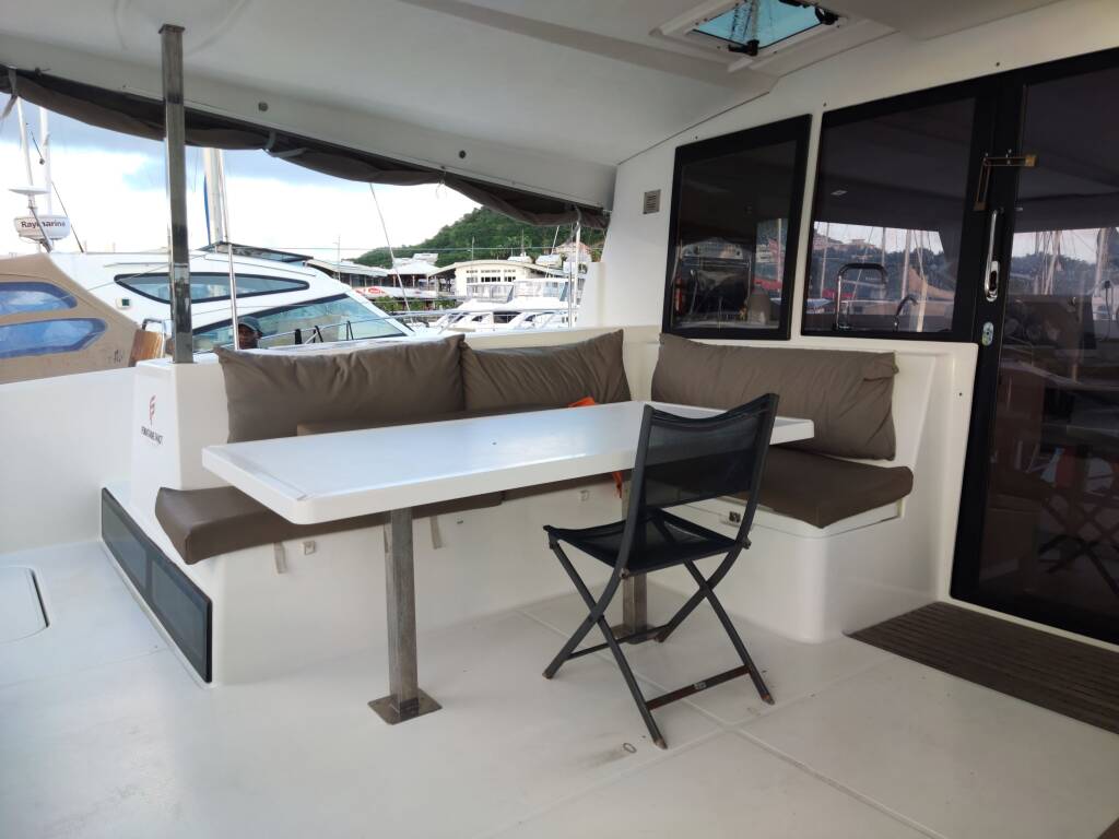 Fountaine Pajot Lucia 40 HIBISCUS 