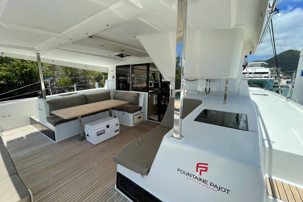 Fountaine Pajot Lucia 40 Admira