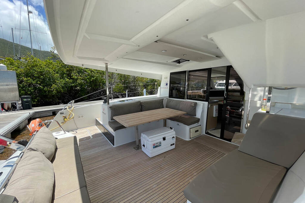 Fountaine Pajot Lucia 40 Admira