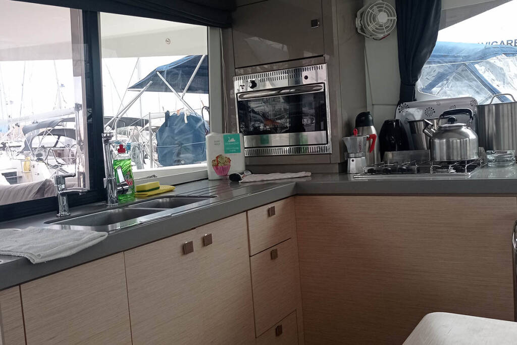 Fountaine Pajot Lucia 40 Admira