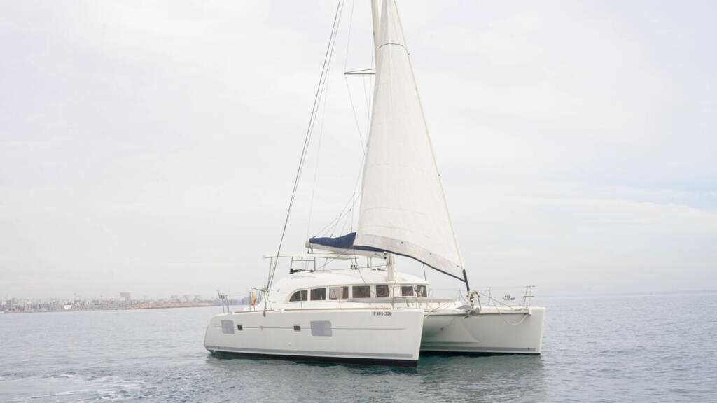 Lagoon 380 Bilbilis