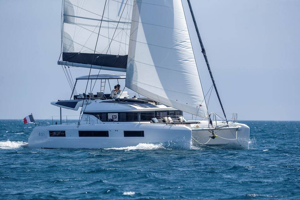 Lagoon 51 Nevera