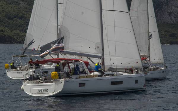 Oceanis 51.1 True Wind