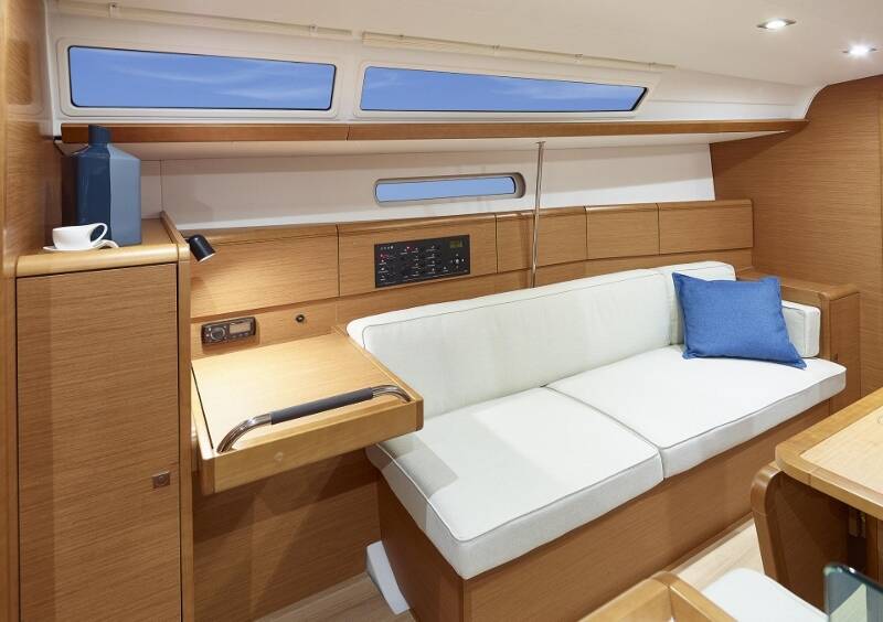 Sun Odyssey 389 PITTA